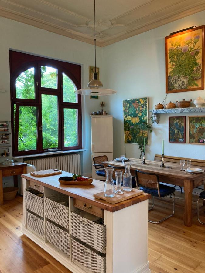 Altbauwohnung In Gruenderzeitvilla Apartment