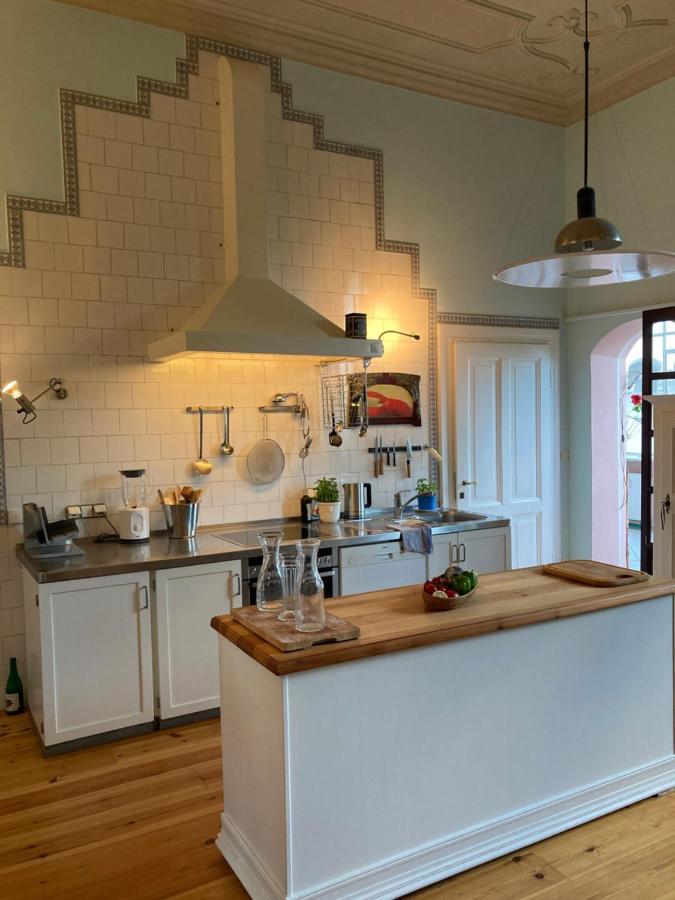 Altbauwohnung In Gruenderzeitvilla Apartment *